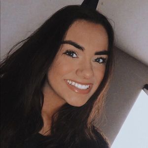 Meet your Posher, Bella